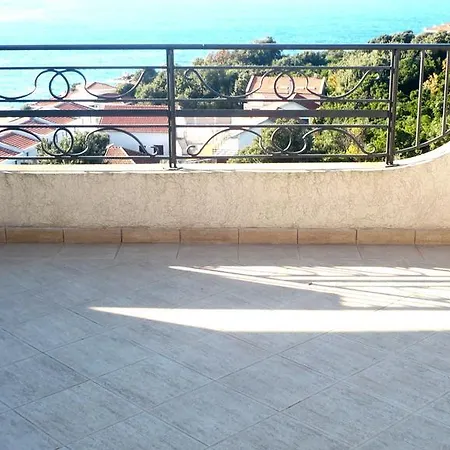 Villa Villa 